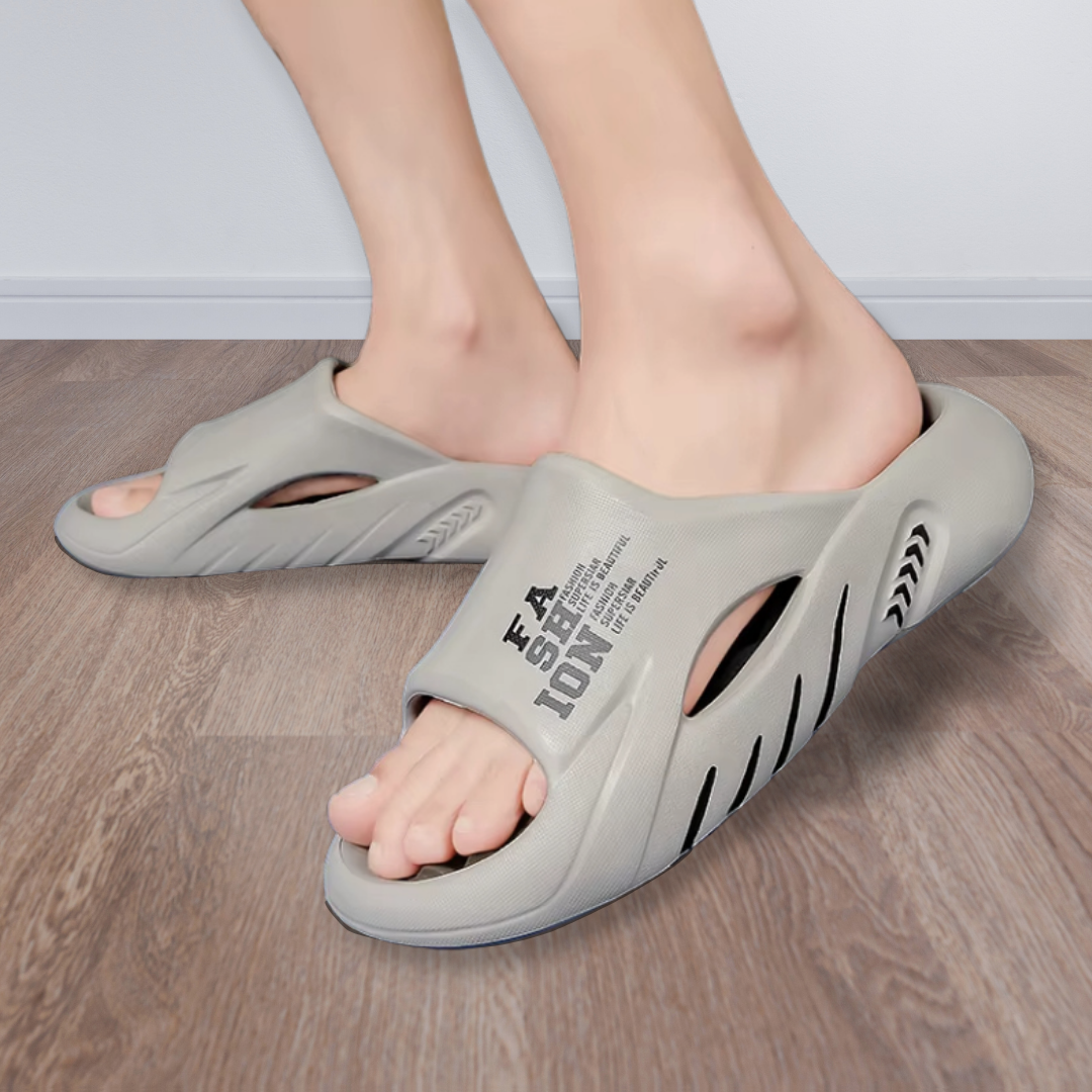 Chaussures ouvertes estivales style claquettes | Détente à domicile