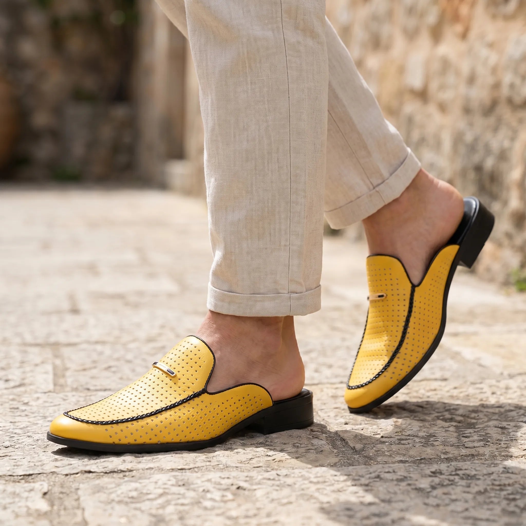 Mocassin mule perforé à dos ouvert | Sorties estivales