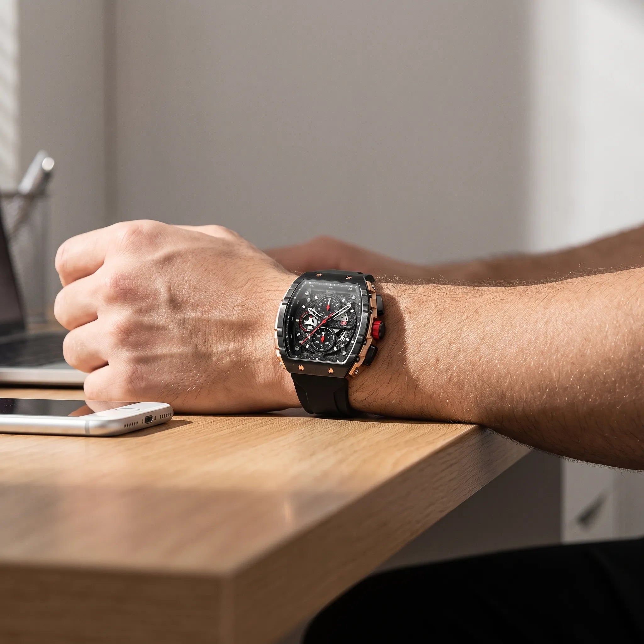 Montre tonneau sportive | Tenue de tous les jours