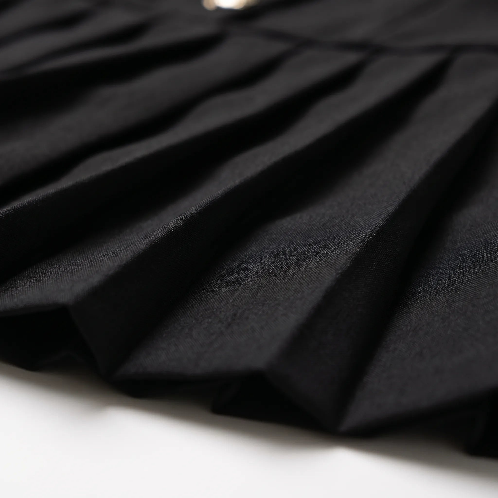 Robe courte plissée structurée | Sorties en soirée