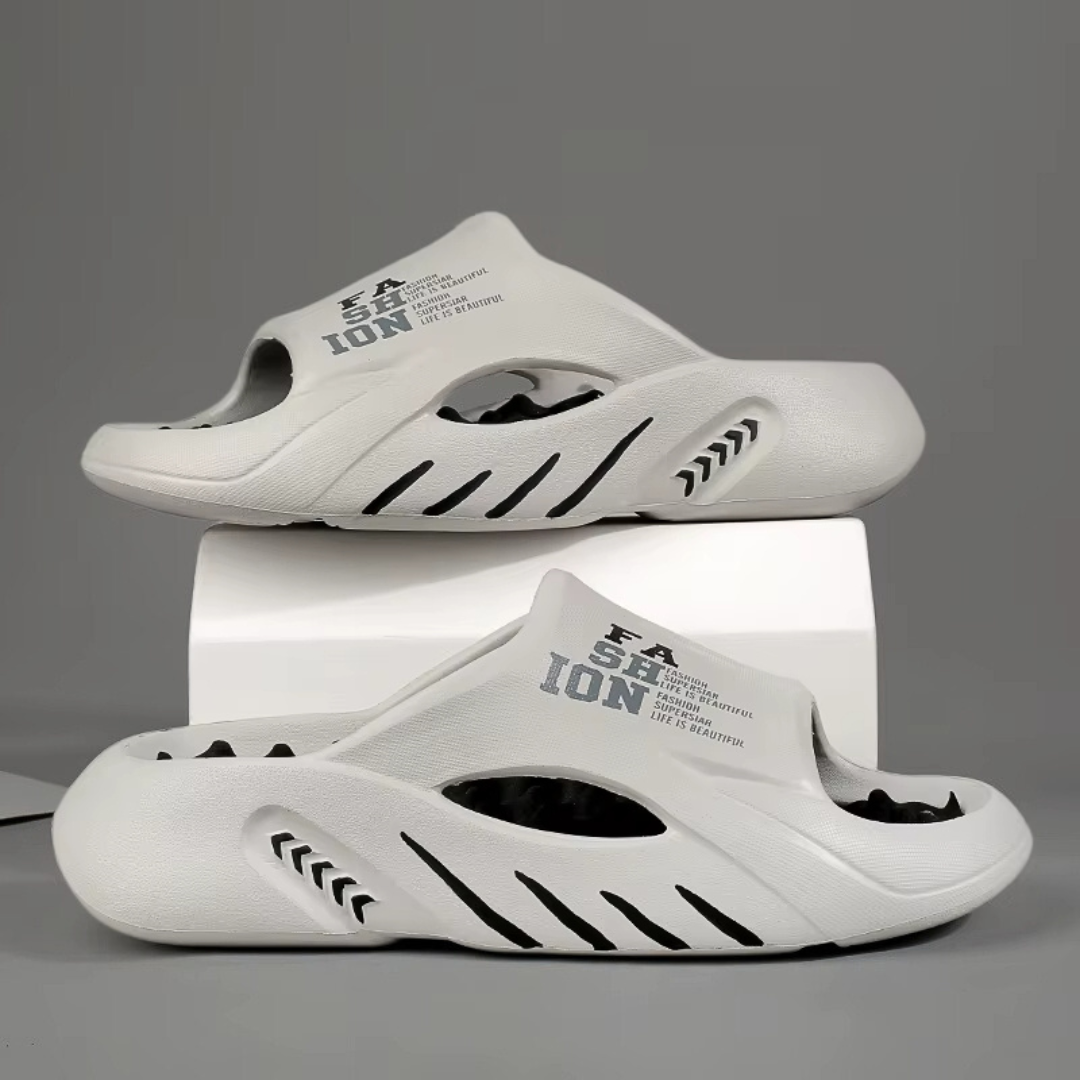 Chaussures ouvertes estivales style claquettes | Détente à domicile