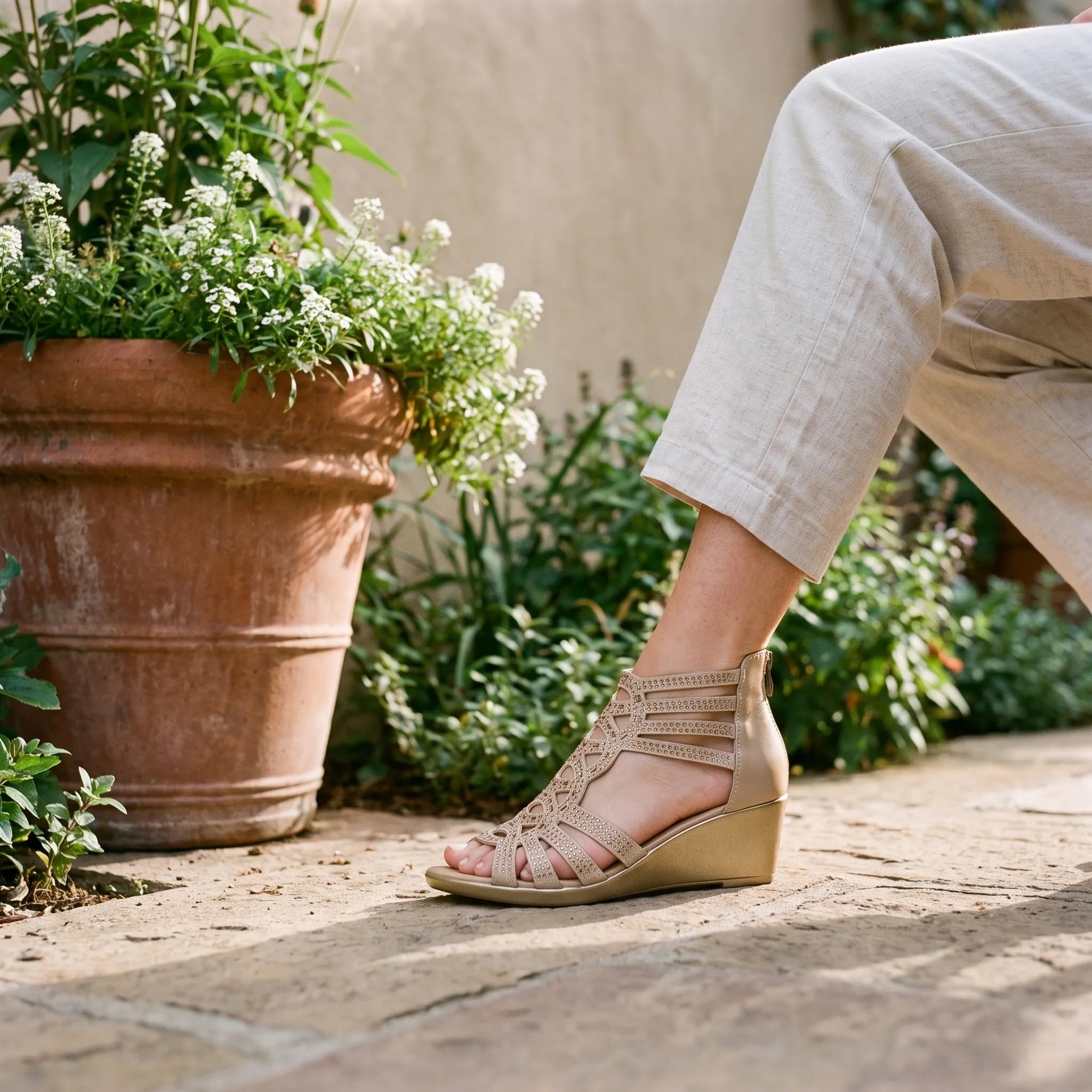 Sandales femme | Sandales compensées avec détails en strass